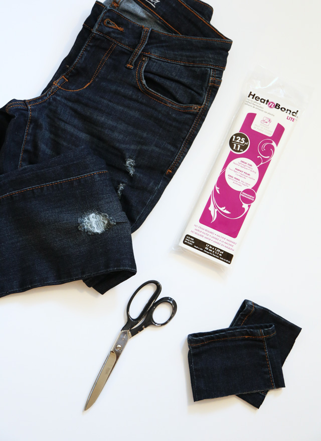 Fall tip ! Pair your distressed jeans with leggings underneath to