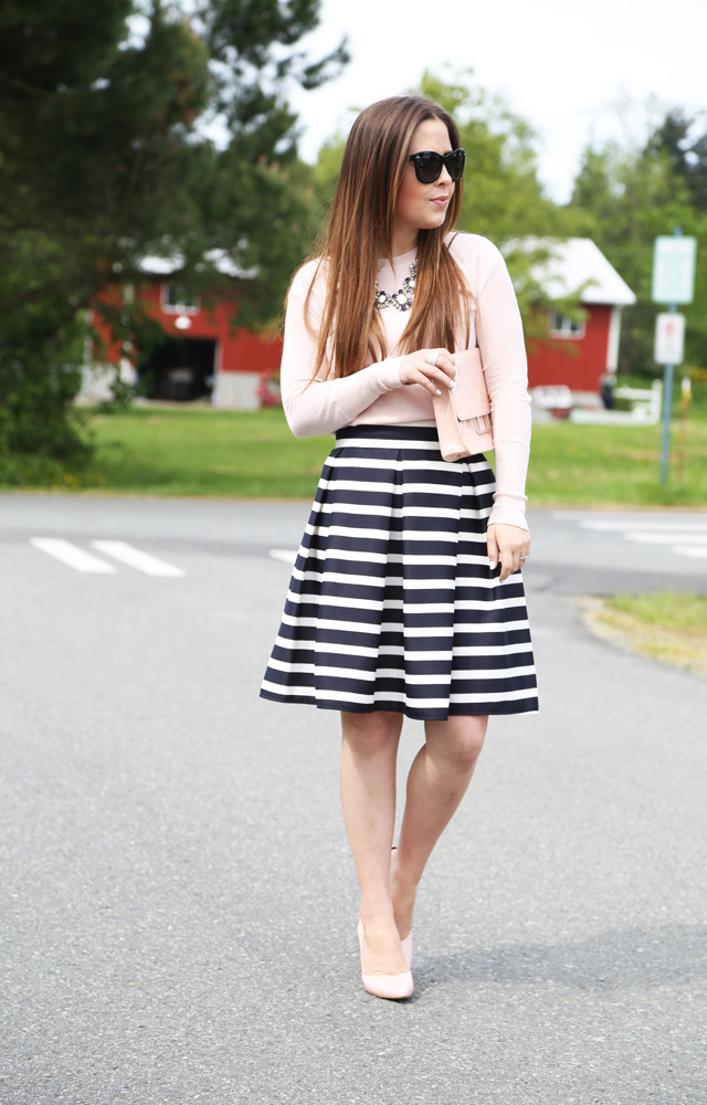 how to wear stripes in the springtime