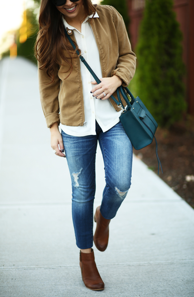 lightweight fall jacket with skinny jeans booties