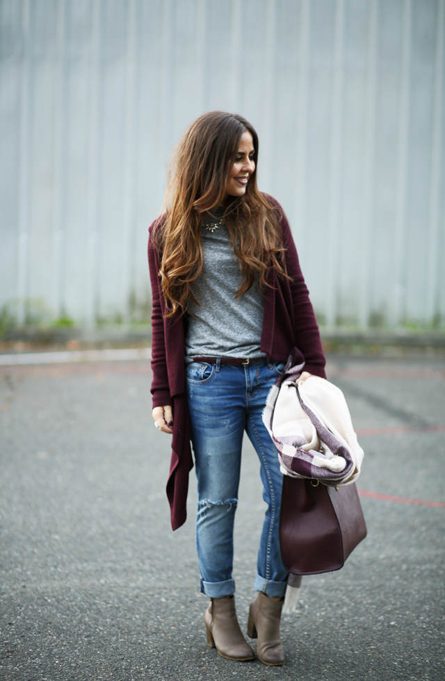 casual marsala outfit