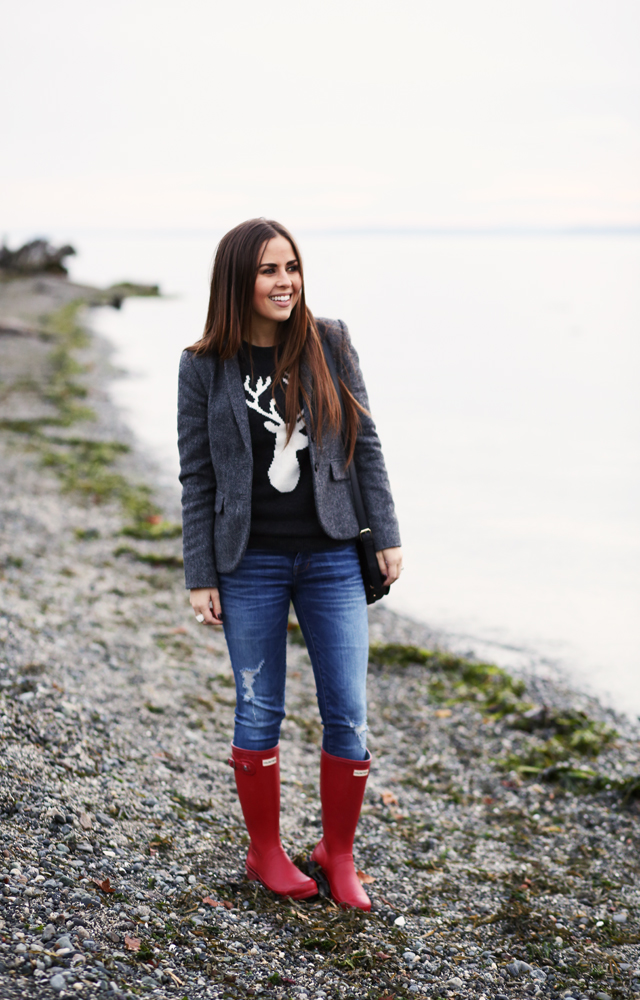 loft outlet deer sweater madewell jeans red hunter boots