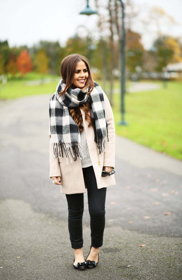 Buffalo check scarf sales black and white