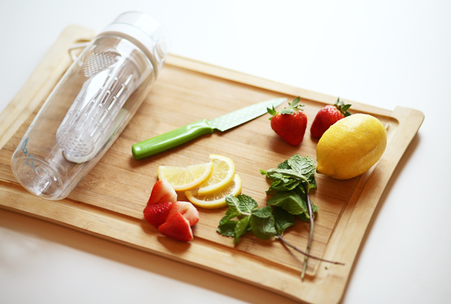 fruit infused water lemon mint strawberries