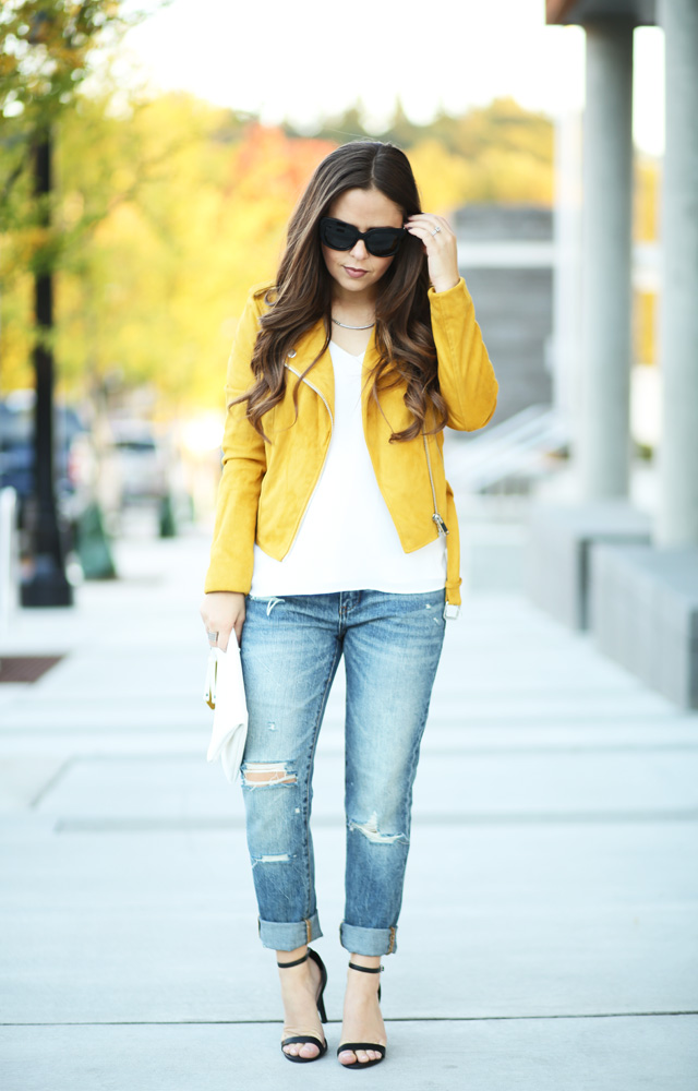 mustard-moto-jacket-and-jeans-white-tip