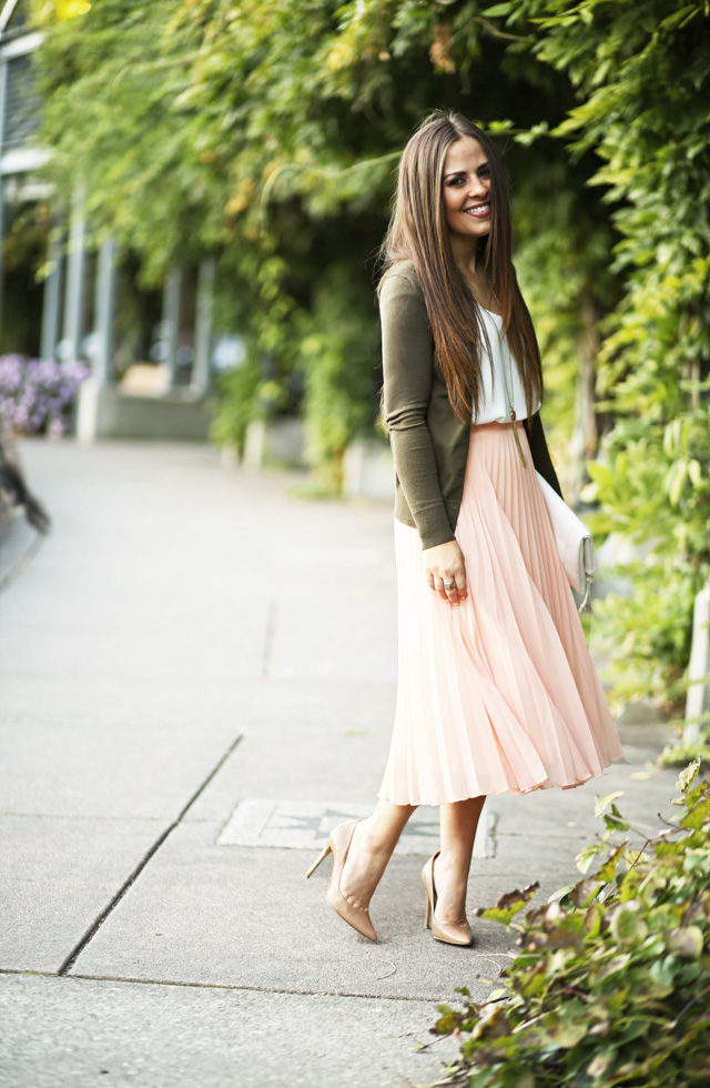 pink-and-green-feminine-outfit