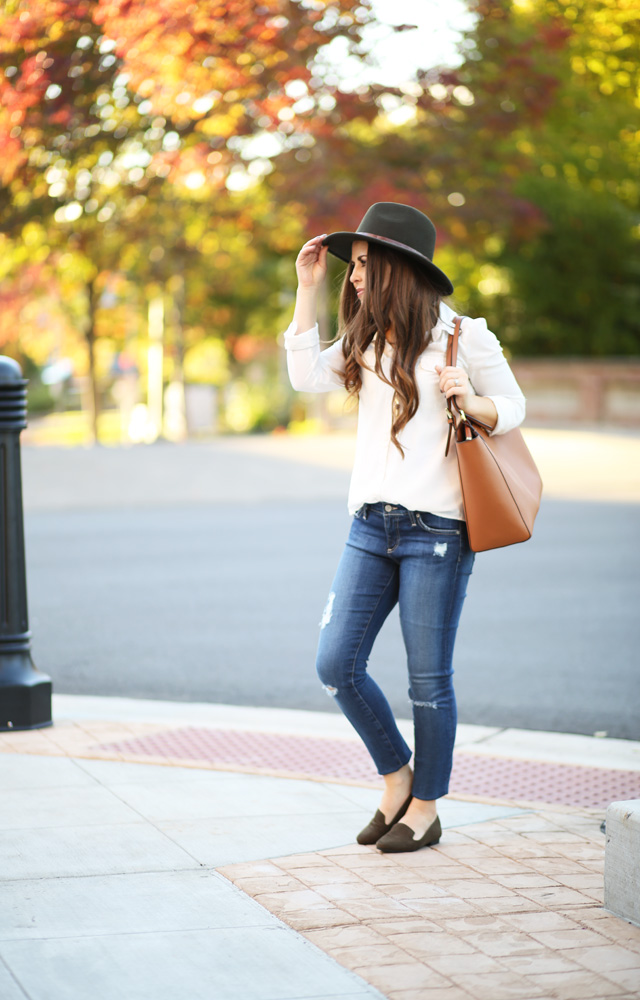touches-of-green-fall-oufit