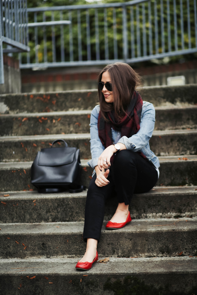 black-and-red-fall-look