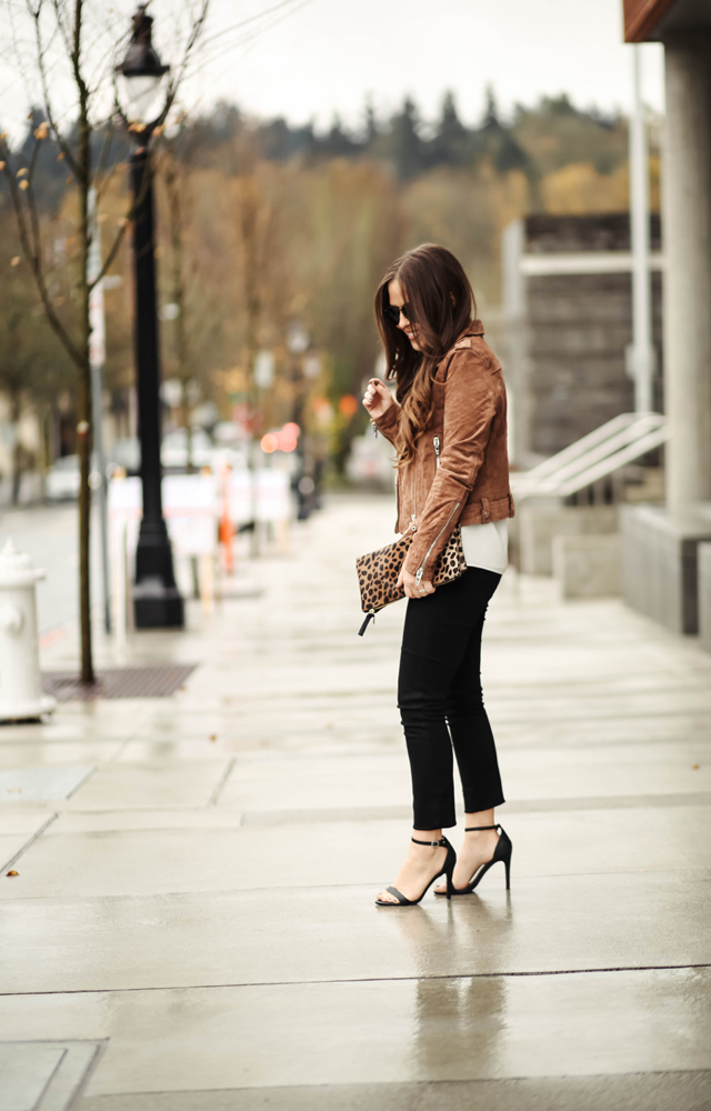 neutral-moto-jacket-with-black-jeans