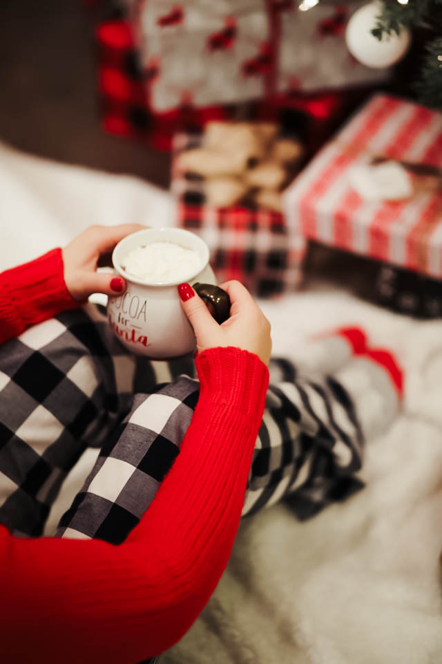 christmas-pajamas-and-cocoa-6
