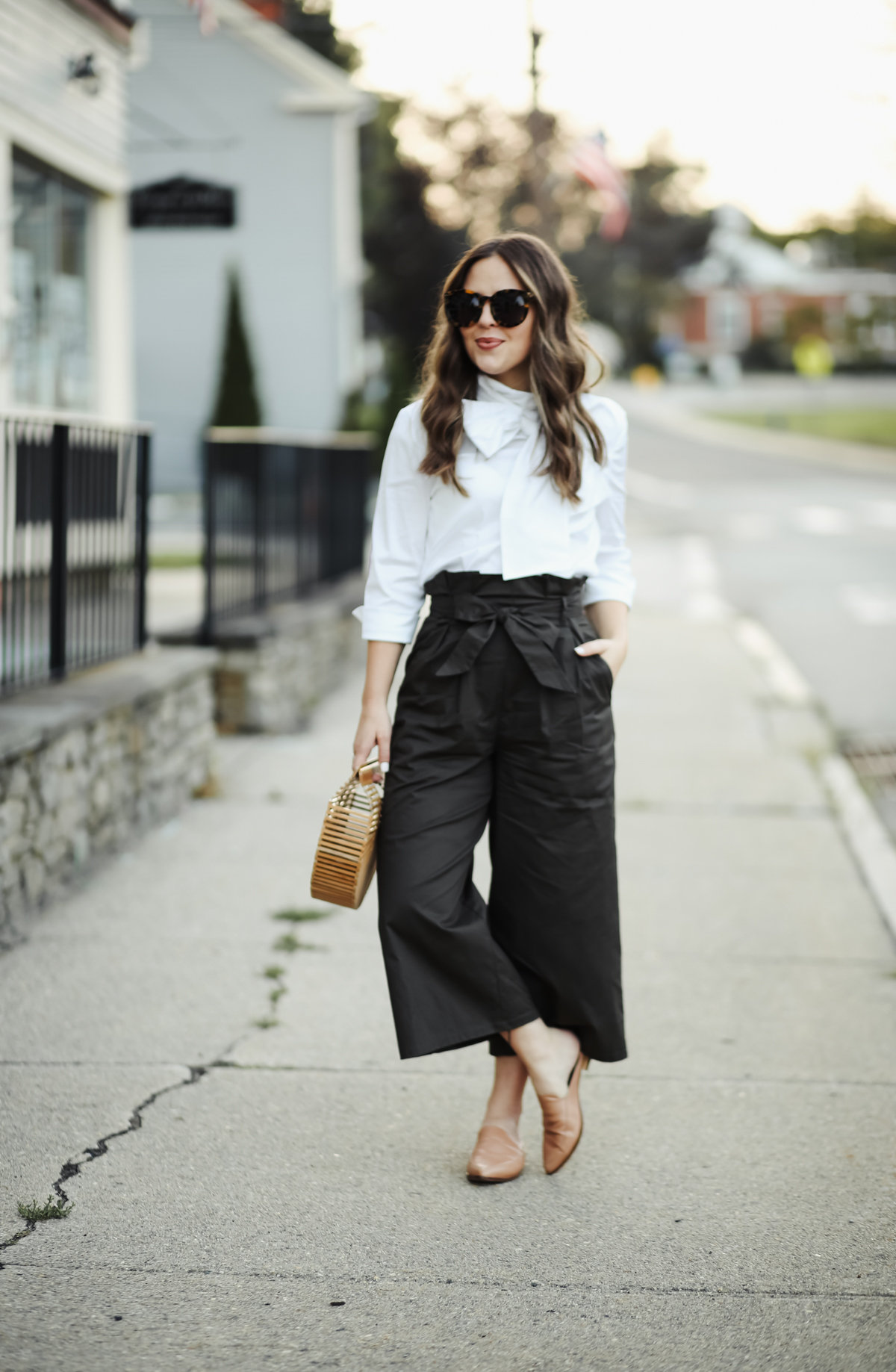 How to Wear Paperbag Waist Pants: Fit & Styling Tips