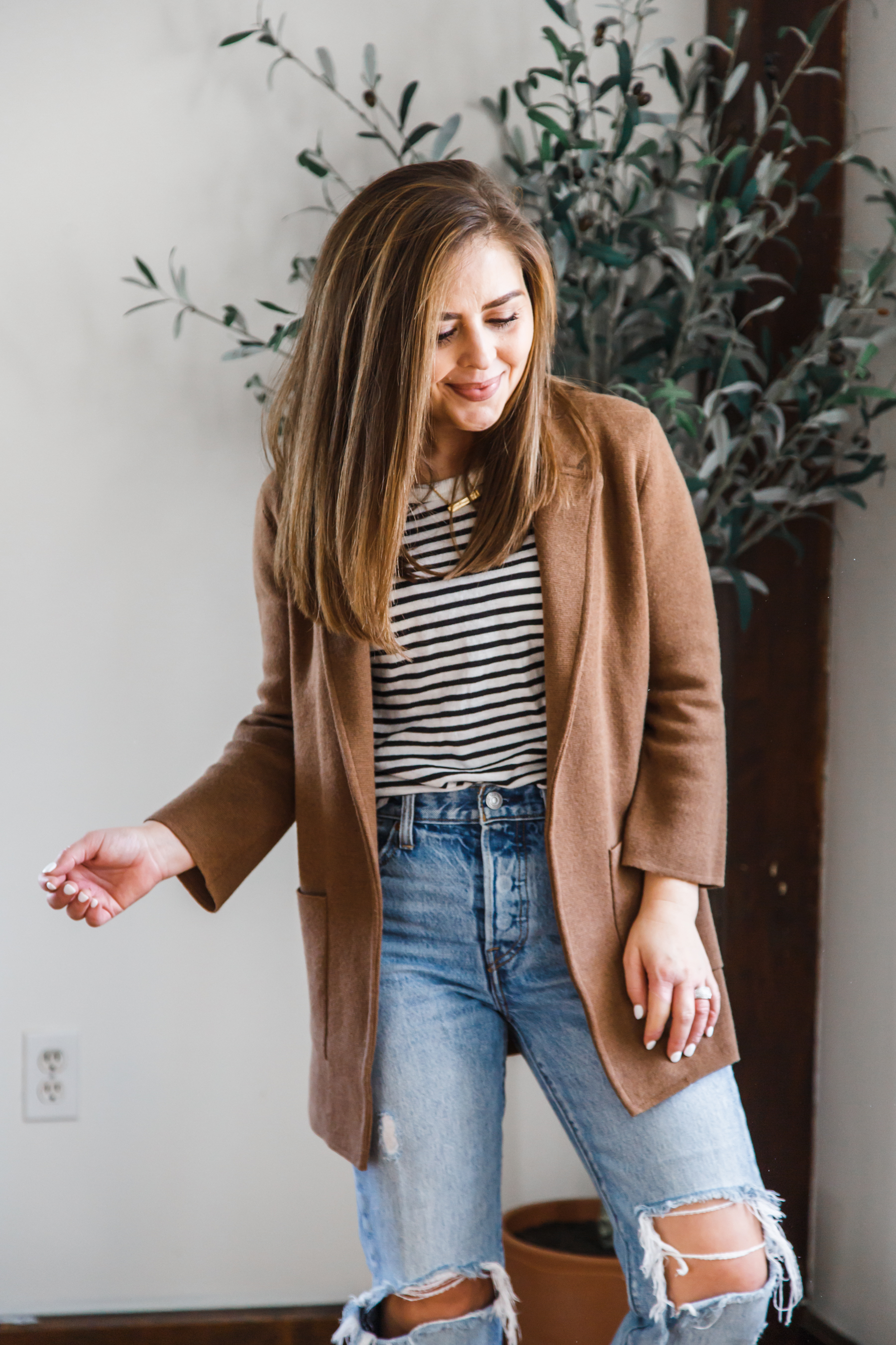 5 ways to style a sweater blazer. - dress cori lynn