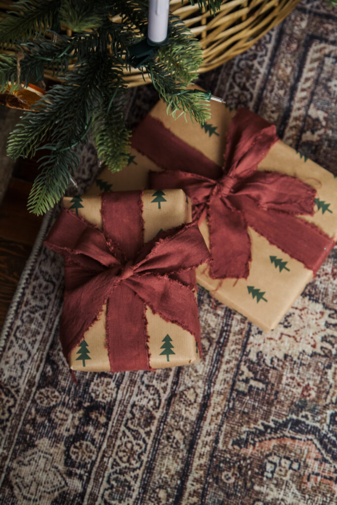 hand dyed linen ribbon: a Little Women inspired Christmas. - dress cori lynn