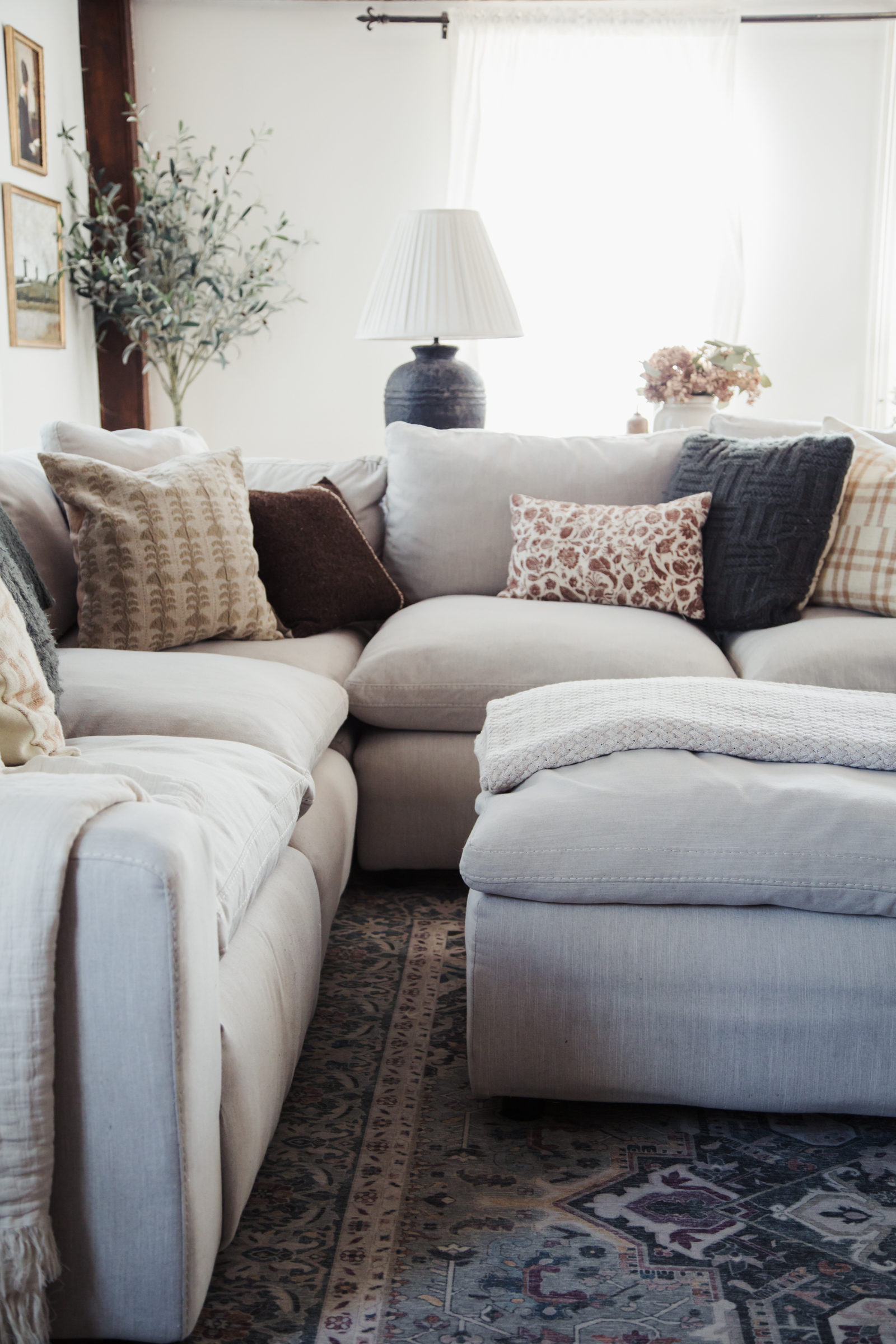 The Rules To Picking The Most Comfortable Sofa (Plus The Ones We Can  Guarantee) - Emily Henderson